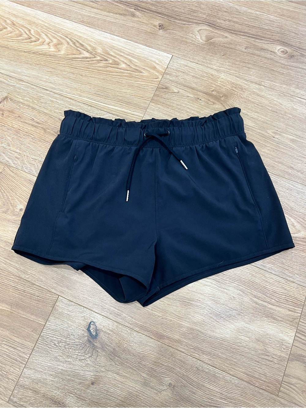 Mondetta Luxury Performance Black Drawstring Relaxed Shorts Women’s Size M